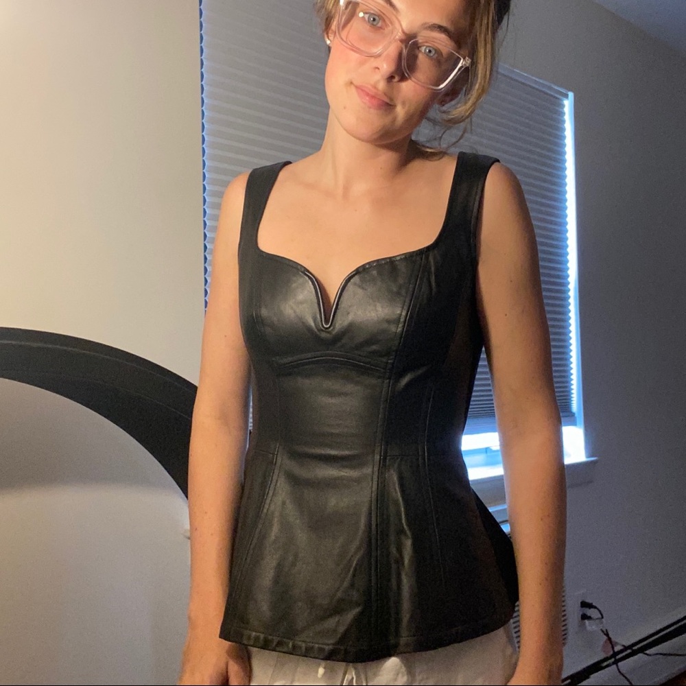 Leather top w/ back zip